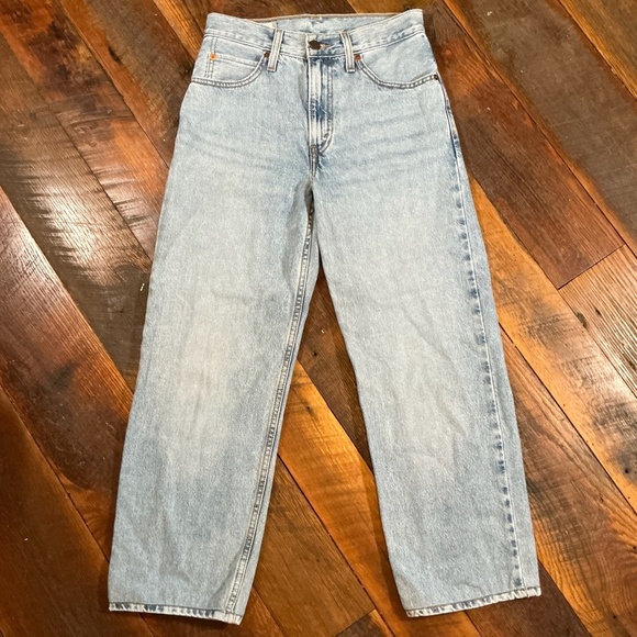 Levi’s with Premium Big E Straight Jeans Women’s Size 24x30 - Picture 2 of 14